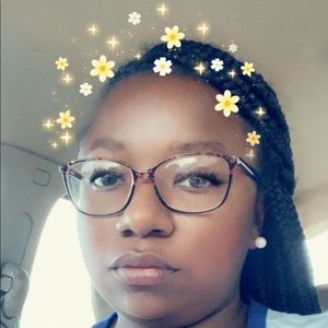 Meet your Posher, Yolanda